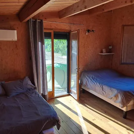 Prázdninový dům Le De Saint Julien Bois Et Tradition *